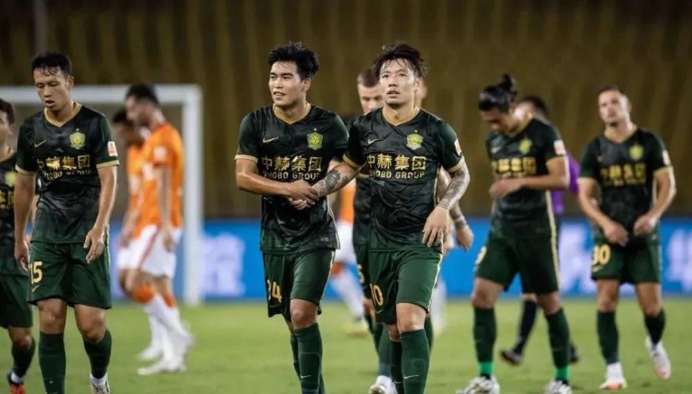 本场过后勒沃库森积39分、领先少赛2场的拜仁7分继续领跑积分榜；法兰克福积21分排名第8位。